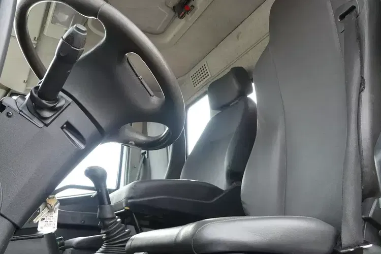 Iveco TRAKKER 360 / WYWROTKA + HDS PALFINGER PK13001 SKŁADANY W Z zdjęcie 24
