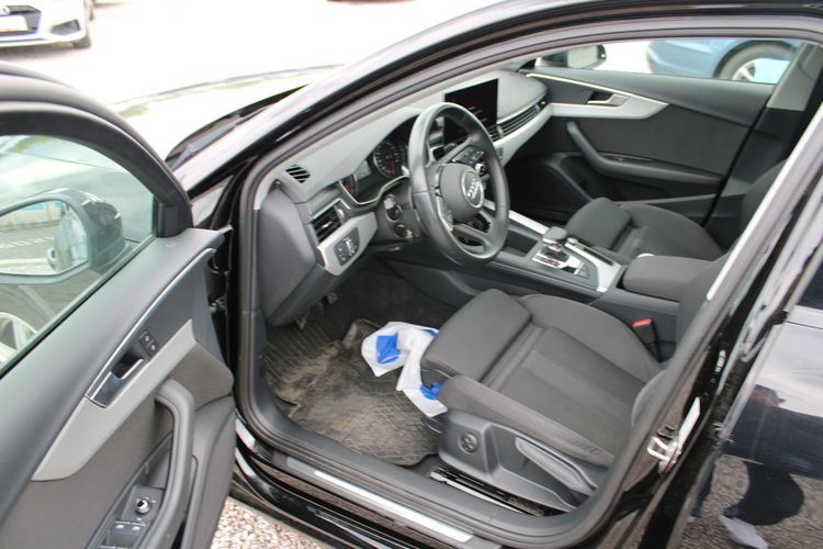 Audi A4 S-Tronic Led Hak F-vat Salon Polska zdjęcie 17
