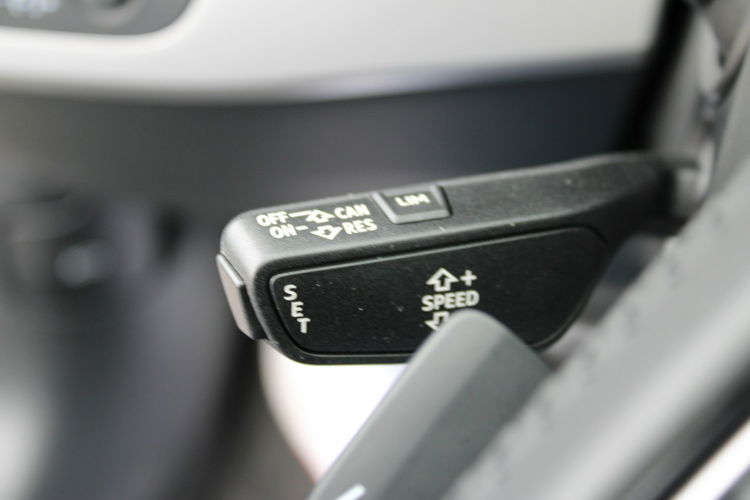 Audi A4 S-Tronic Led Hak F-vat Salon Polska zdjęcie 21