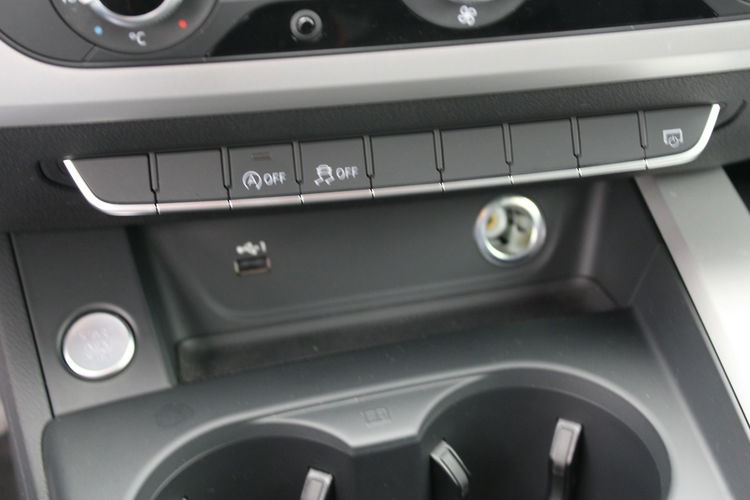 Audi A4 S-Tronic Led Hak F-vat Salon Polska zdjęcie 26