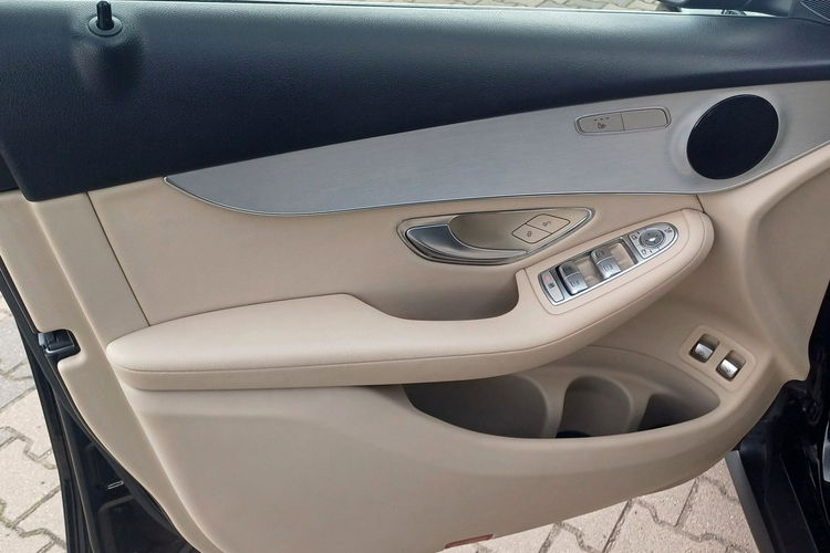 Mercedes GLC 250 Nawigacja Skóra Automat 9-biegów zdjęcie 30
