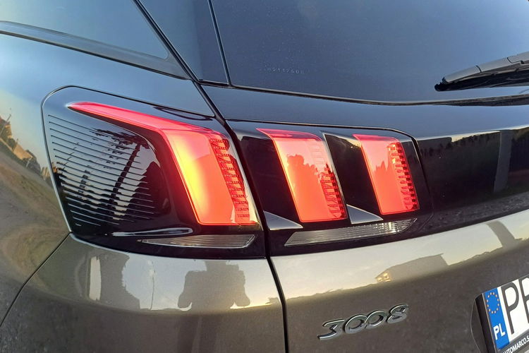 Peugeot 3008 BlueHDi 120 EAT6 Stop & Start Allure zdjęcie 28