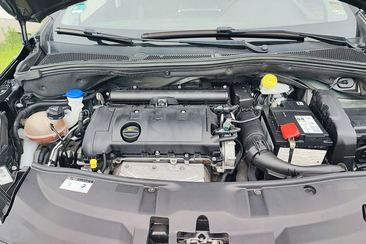 Peugeot 2008 1.6 16V VTi 120 Allure zdjęcie 19