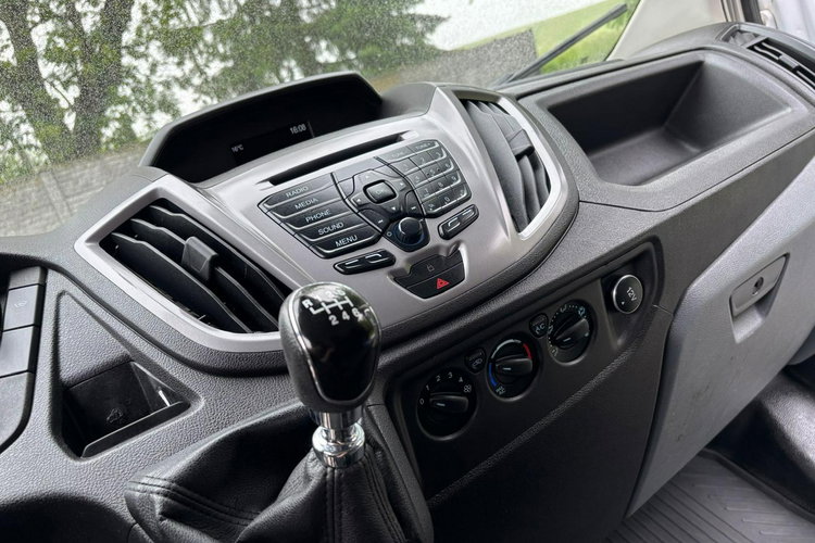 Ford Transit 2017 2.0 130KM Wersja maxi 183 tys. km Hak Klimatyzacja Tempomat zdjęcie 8