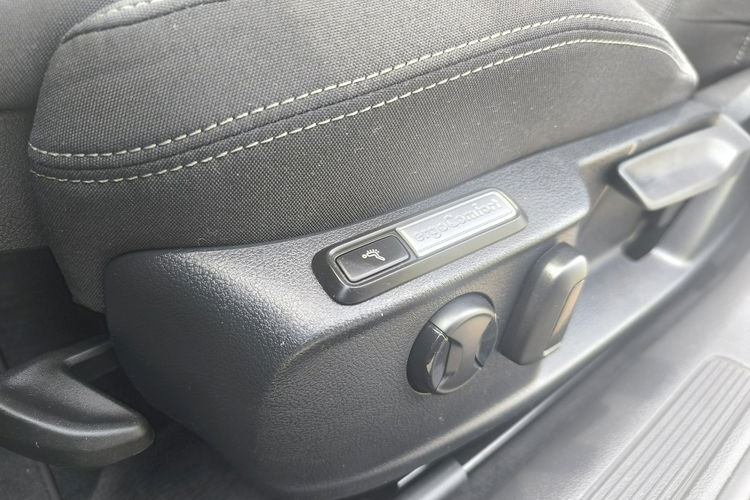 Volkswagen Passat 2.0 TDi 150KM Klimatronic Led Manual zdjęcie 15
