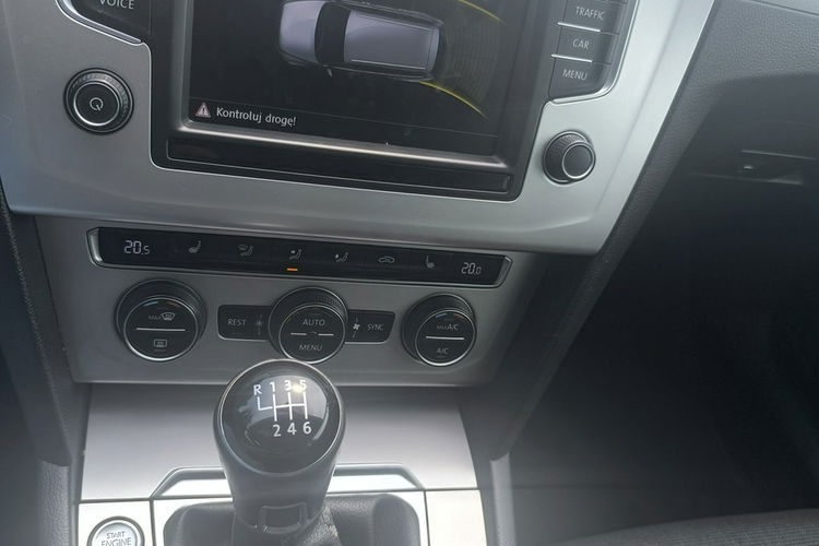 Volkswagen Passat 2.0 TDi 150KM Klimatronic Led Manual zdjęcie 17