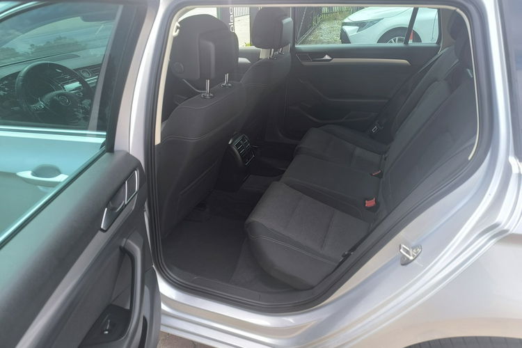 Volkswagen Passat 2.0 TDi 150KM Klimatronic Led Manual zdjęcie 21