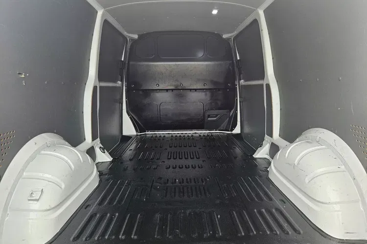 Volkswagen Transporter L2H1 84999zł NETTO 2.0TDi/140KM zdjęcie 16