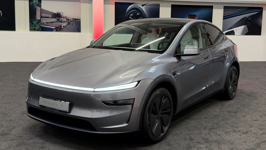 TESLA Y 83.1kWh Long Range RWD zdjęcie 