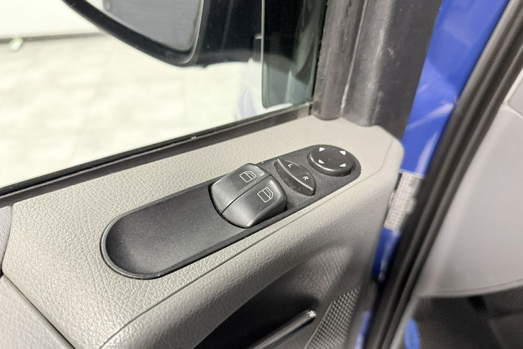 Mercedes Vito 2.2 CDi 95KM W639 "9-OSOBOWY" Navi AppleCar Android ALU 16 6 Biegów zdjęcie 29