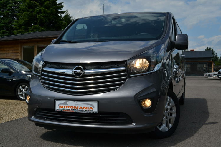 Opel Vivaro Parktronic Nawigacja 5osobowy Kamera cofania Zarejestrowany zdjęcie 3