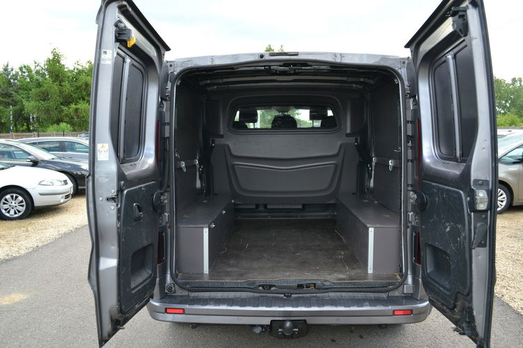 Opel Vivaro Parktronic Nawigacja 5osobowy Kamera cofania Zarejestrowany zdjęcie 7