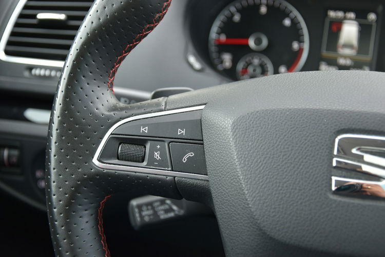 Seat Alhambra FR line 2.0TDi 150KM DSG XI.2018r. FullLED NAVi Kamera Panorama zdjęcie 25