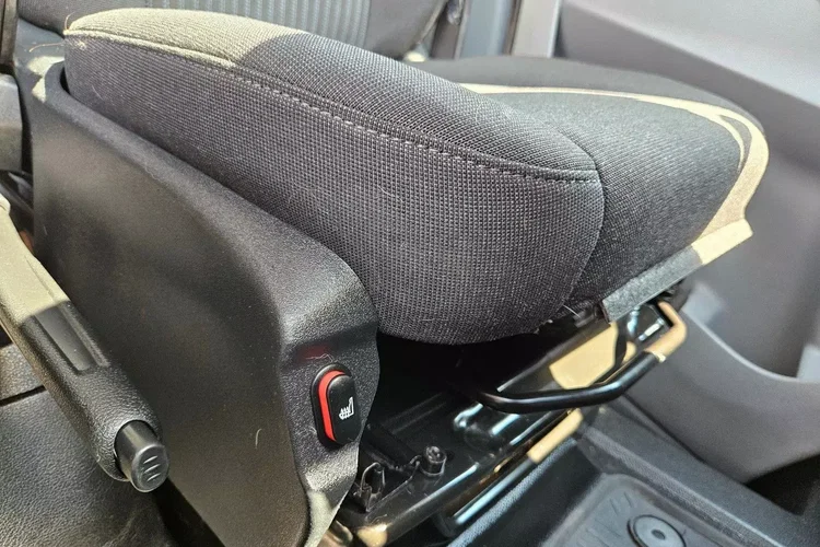 Ford Transit L3H2 54999zł NETTO 2.0TdCi/170KM zdjęcie 22