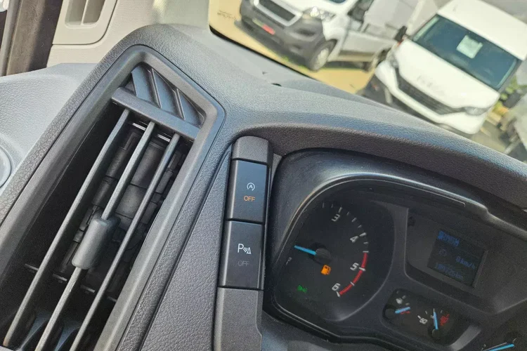 Ford Transit L3H2 54999zł NETTO 2.0TdCi/170KM zdjęcie 27