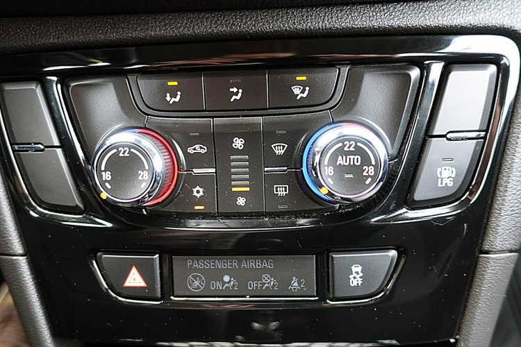 Opel Mokka FABRYCZNE LPG 1.4 140KM 2xKlima 3LATA GWAR 1wł Kraj Bezwyp 4x2 zdjęcie 19