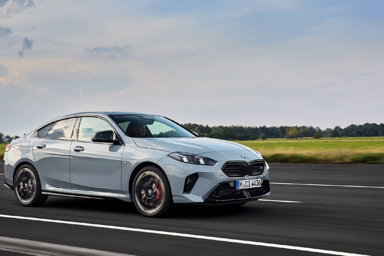 BMW M235 xDrive zdjęcie 1