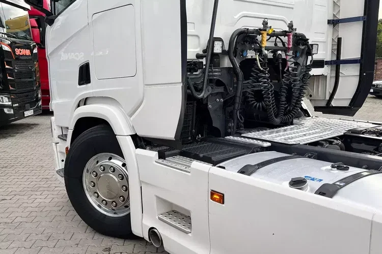 R500 STANDARD z Niemiec pełna opcja ASO Scania kontrakt 19/20 zdjęcie 24