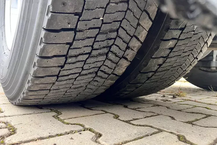 R500 STANDARD z Niemiec pełna opcja ASO Scania kontrakt 19/20 zdjęcie 37