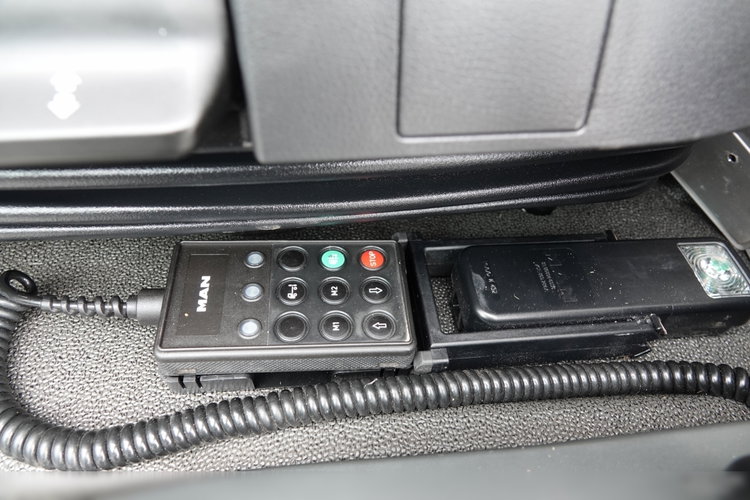 MAN TGL 12.250 / SOLÓWKA / KONTENER 8 M / WINDA / BOCZNE DRZWI / 2021 ROK  zdjęcie 36