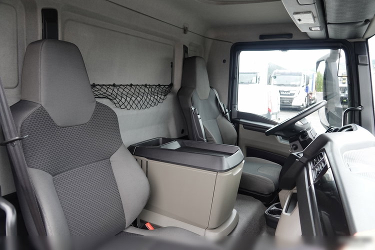 MAN TGL 12.250 / SOLÓWKA / KONTENER 8 M / WINDA / BOCZNE DRZWI / 2021 ROK  zdjęcie 48