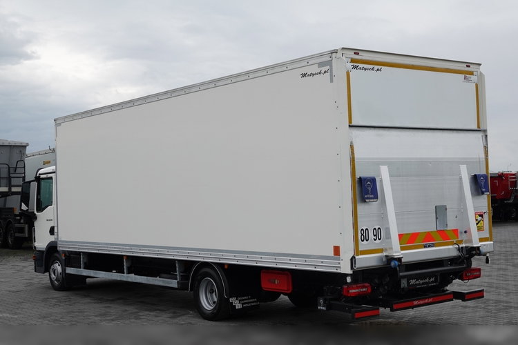 MAN TGL 12.250 / SOLÓWKA / KONTENER 8 M / WINDA / BOCZNE DRZWI / 2021 ROK  zdjęcie 8