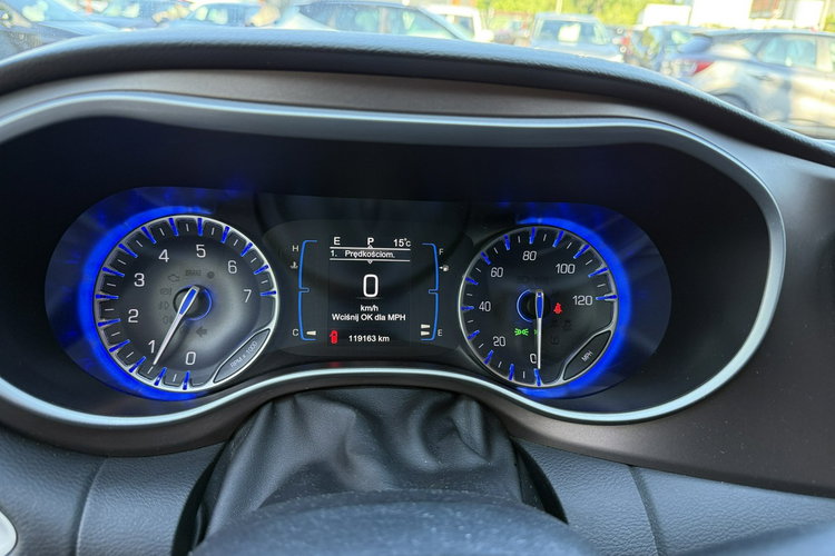 Chrysler Pacifica INSTALACJA GAZOWA. 7-Osobowa . Klimatyzacja 3 Strefowa zdjęcie 19