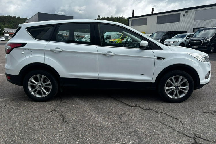 Ford Kuga 2018 Facelift Titanium 1.5 EcoBoost AWD 4x4175KM Automat zdjęcie 6
