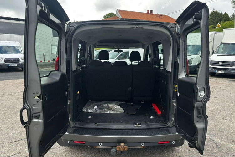 Fiat Doblo 1.4Tjet 120 KM Benzyna z Nowym LPG,  Mały Przebieg 59 tys km zdjęcie 18