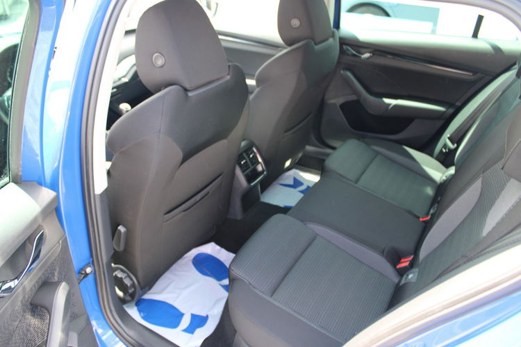 Skoda Octavia AMBITION F-vat LED Salon Polska Gwarancja KESSY FULL zdjęcie 23