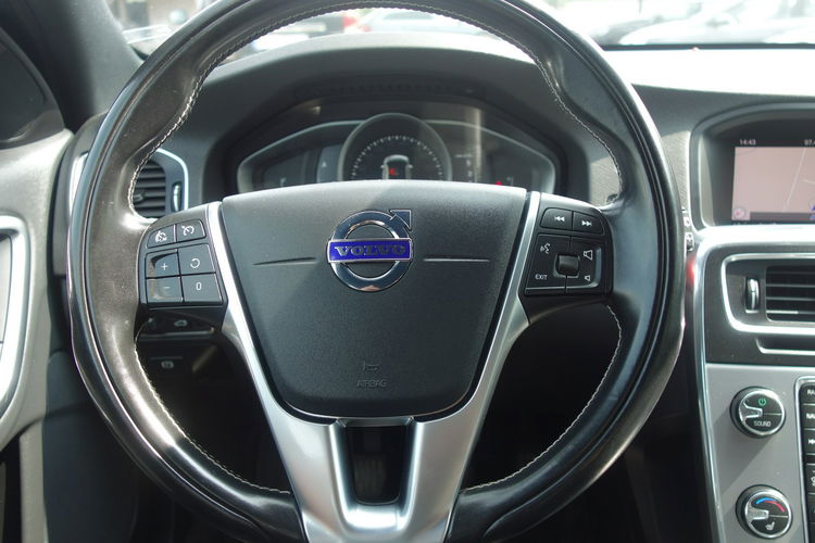 V60 volvo V60 faktura VAT skórzana tapicerka stan bdb zdjęcie 25