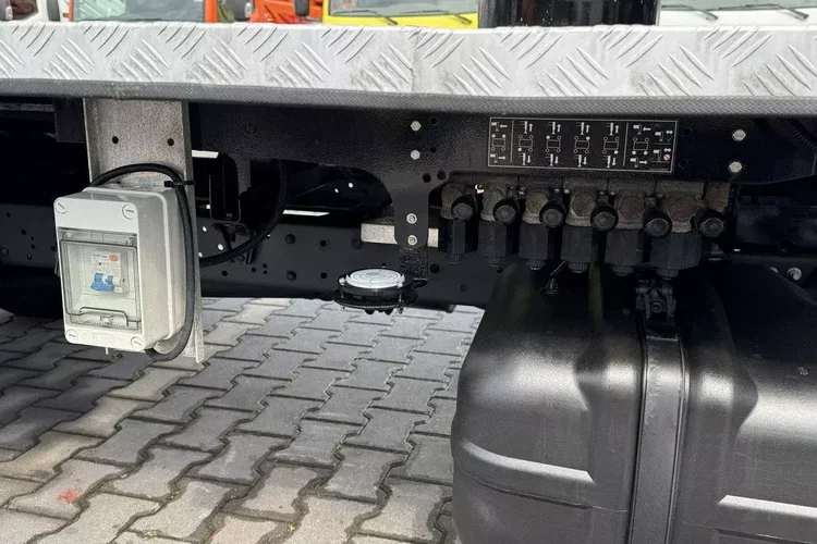 Nissan Cabstar zdjęcie 10