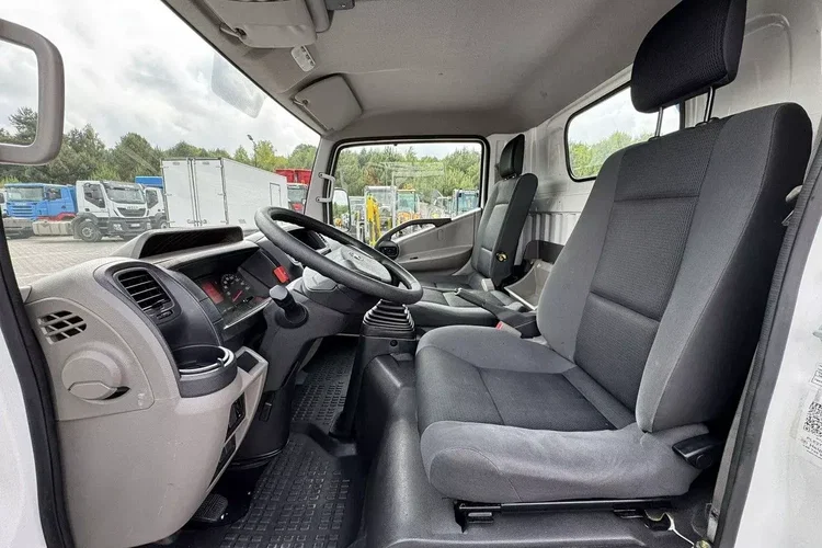 Nissan Cabstar zdjęcie 24