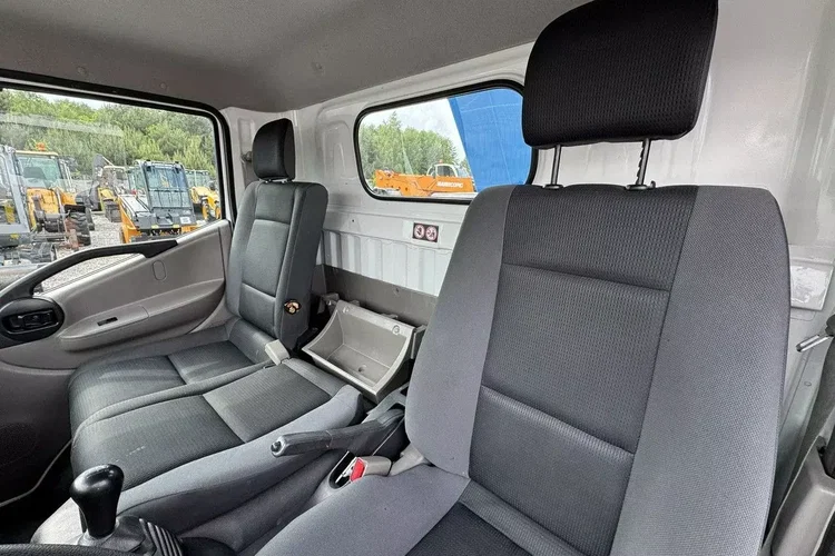 Nissan Cabstar zdjęcie 28