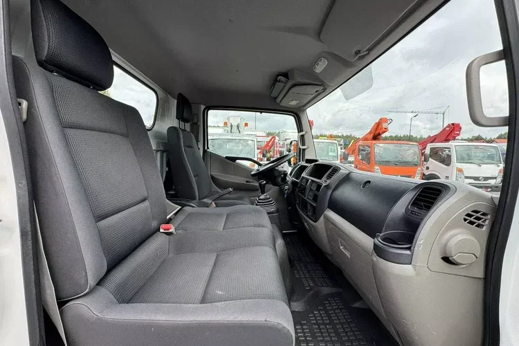 Nissan Cabstar zdjęcie 29