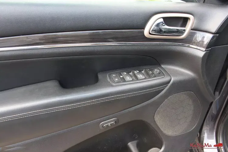 Jeep grand-cherokee zdjęcie 21