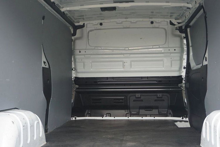 RENAULT TRAFIC zdjęcie 5