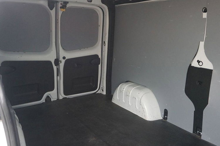 RENAULT TRAFIC zdjęcie 6