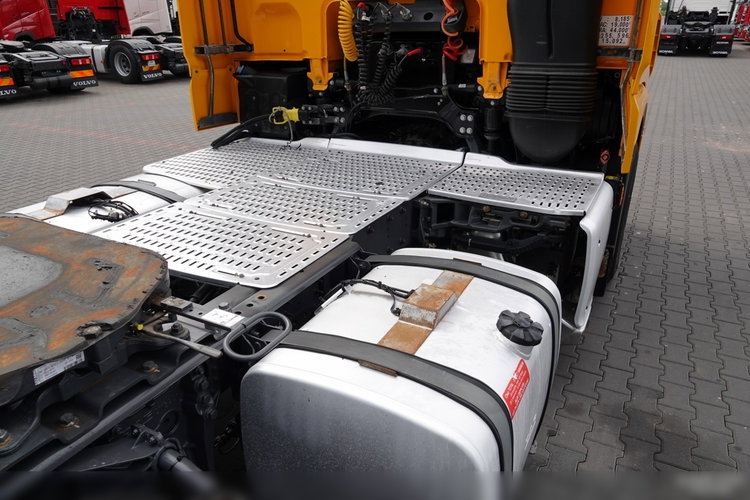 DAF XF 480 / SPACE CAB / 2018 R / SPROWADZONY / PO KONTRAKCIE SERWISOWYM zdjęcie 17