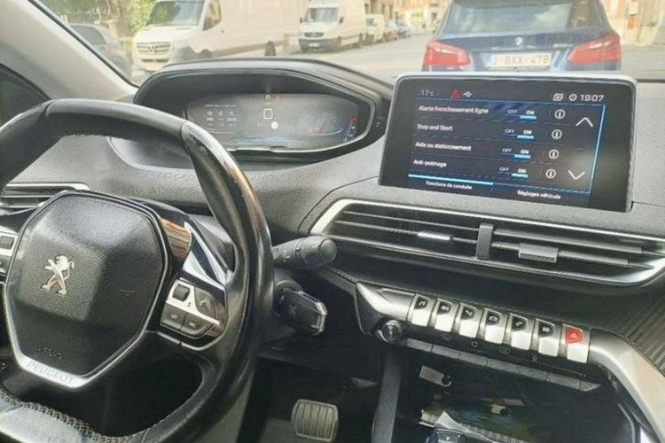 Peugeot 3008 1.6 blu hdi 120KM automat ledy Navi bezwypadkowy serwis zamiana 1.r gw zdjęcie 9