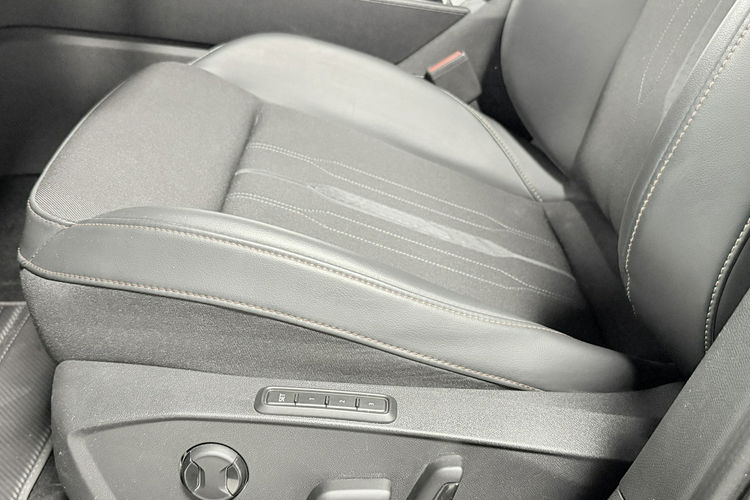 Cupra Formentor 2.0 TSI 190 KM DSG 4Drive | Najbogatsza wersja | 1 właściciel | 27 tys zdjęcie 53