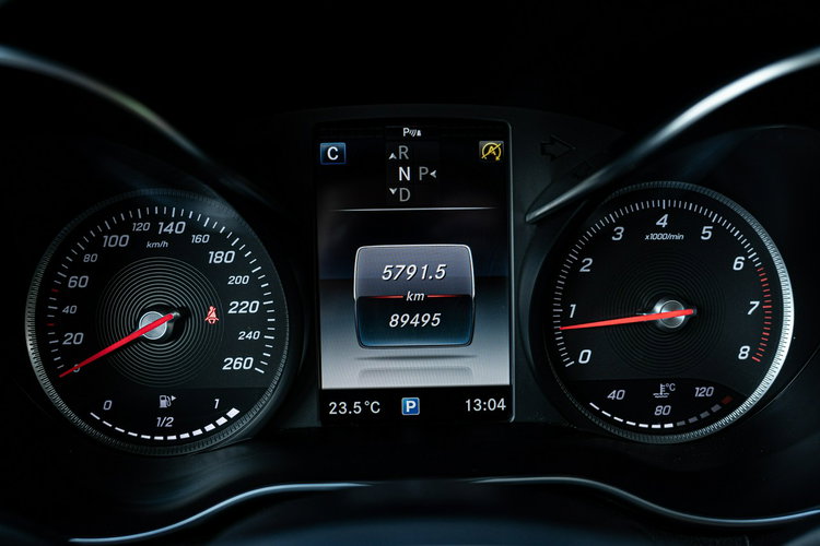 Mercedes C 200 4MATIC COUPÉ / AMG Line / 9G-Tronic / 184KM / SALON SZWAJCARIA /Maxton zdjęcie 13