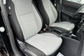 samochód osobowy Hyundai zdjęcie 30