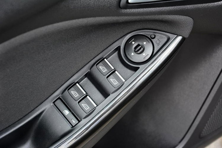 Focus Park Asist 2xPDC Ledy Navi Kamera ASO Ford do końca zdjęcie 30