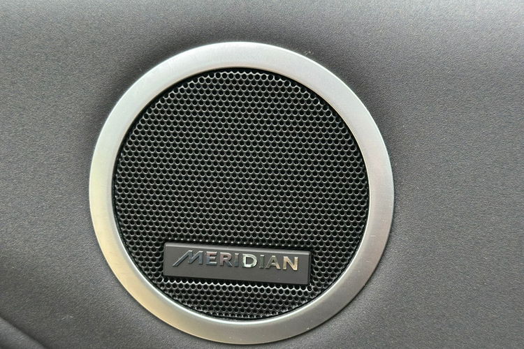 Land Rover Discovery 2.0 SI4 HSE LUXURY AWD 7 Miejsc zdjęcie 26