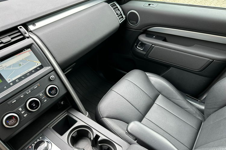Land Rover Discovery 2.0 SI4 HSE LUXURY AWD 7 Miejsc zdjęcie 34