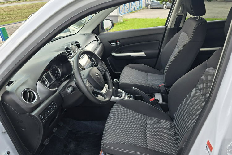 Vitara 100% oryginał, serwis aso suzuki, 4wd. Biała perła. zdjęcie 11
