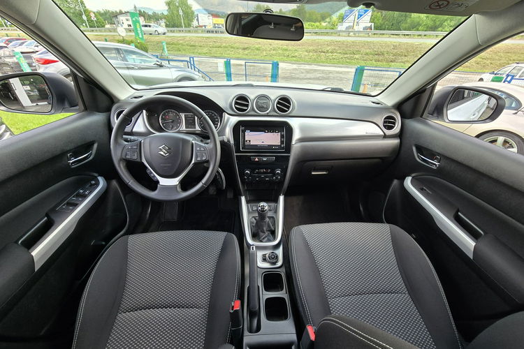 Vitara 100% oryginał, serwis aso suzuki, 4wd. Biała perła. zdjęcie 12