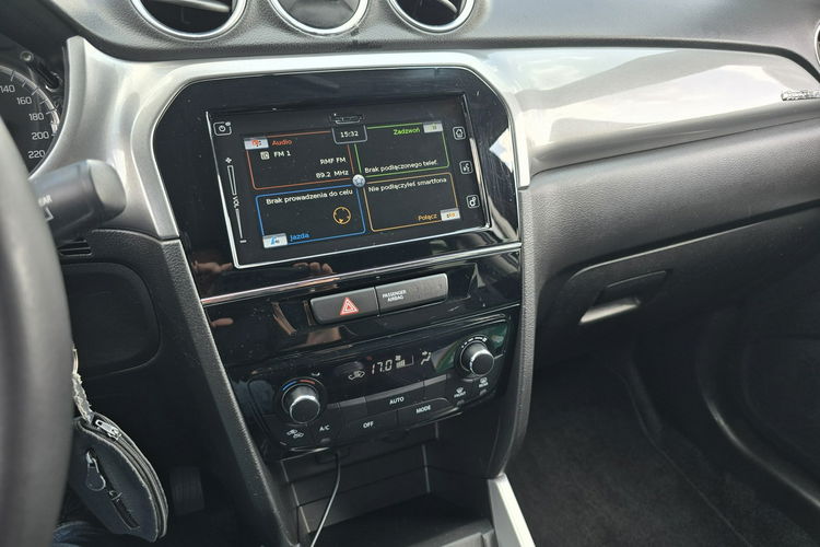 Vitara 100% oryginał, serwis aso suzuki, 4wd. Biała perła. zdjęcie 18