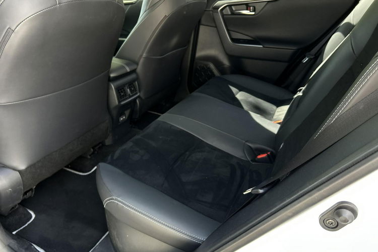 Toyota RAV-4 2.5 HSD 222KM 4x4 GR SPORT, salon Polska, gwarancja, FV23% zdjęcie 11